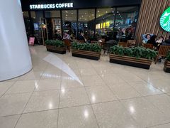 -星巴克臻选(莘庄仲盛店)