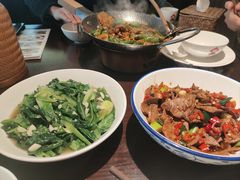 -湖南人家湘菜馆(镇江路店)