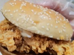 香辣鸡腿堡单人餐兑换券-肯德基(诸城市柏斯奇店)