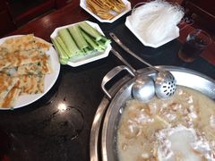 -老来福·非遗酸汤兔(凯旋路店)