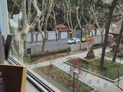 -穹六人间 people 6(岳阳路店)