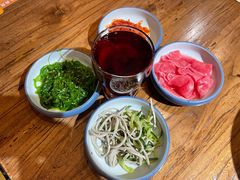 -明洞阿姨·韩式酱蟹烤肉·创意料理(三元桥店)