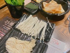 -呷哺呷哺 小火锅 (浦东新欧尚超市店)