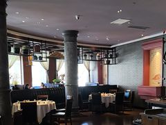 -八府香鸭·啫啫煲(华山路店)