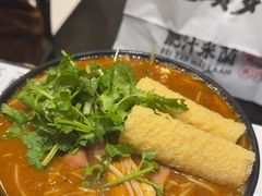 -肥汁米蘭香港米线(长宁来福士店)