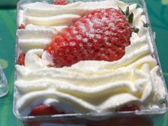 草莓小方-樱花糕坊(凯德广场店)