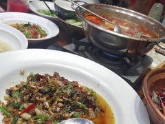 -老滇山寨•云南特色菜•地方菜•民族风情歌舞表演(金碧店)