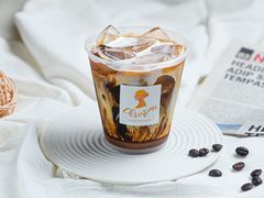 黑金浓郁冰拿铁-Chrisbakery&Cafe克莉丝烘焙咖啡馆(万科店)