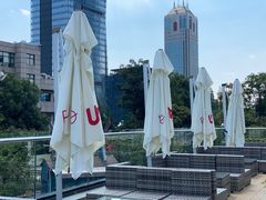 -UNI UNI(环亚凯瑟琳店)