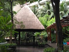 -三亚湾海居铂尔曼度假酒店