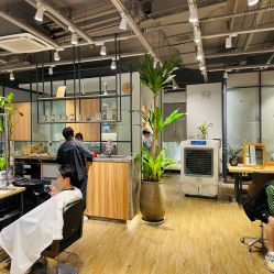 -Mentor Hair Salon