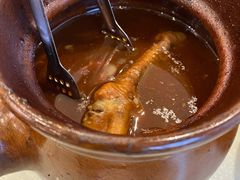 瓦罐凤爪-水岸小城故事(堤口路店)