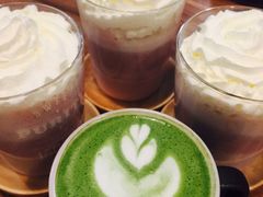 草莓拿铁-琥珀咖啡 Ambercoffee