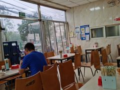 大堂-洪峰浩老北京烧饼夹肉(角门路店)