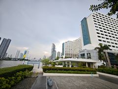 -曼谷湄南河畔华美达广场酒店