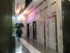 -上海虹桥西郊假日酒店