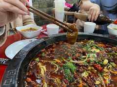 特色肥肠-烧哥美蛙肥肠鱼火锅·十五年社区店