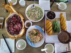 -乔家小院•本地小海鲜•非遗驴肉(万年泉路店)