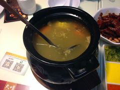 -新大咀港式茶餐厅(宝山万达店)
