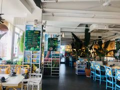 大堂-原味主张椰子鸡·脆皮文昌鸡煲(友谊广场店)