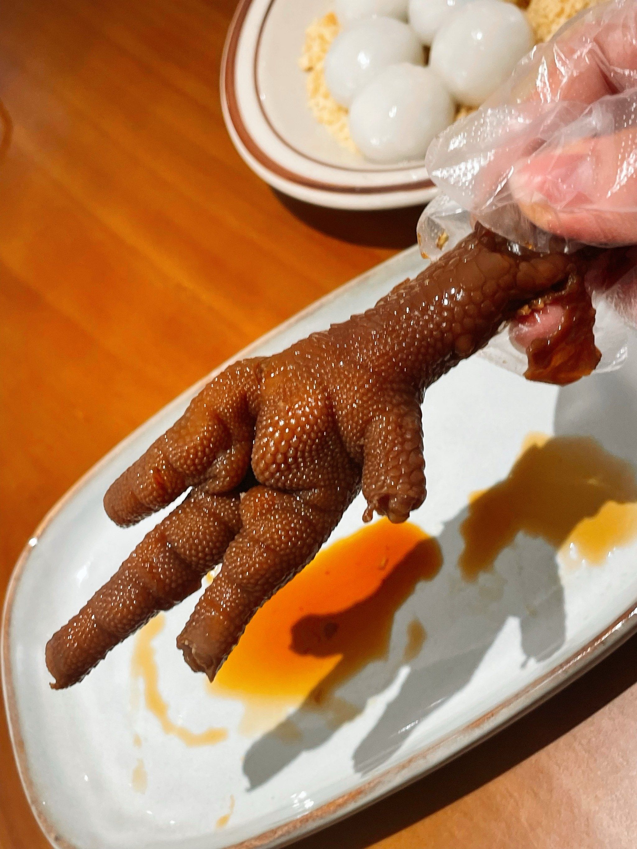 鸡爪向你比了个手势