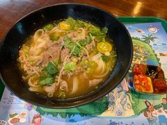 越南生牛肉汤河粉-雨林餐厅(长隆海洋王国店)