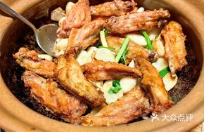 Stir-fried Chicken Wings with Sauce