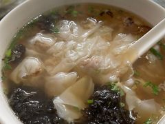 -街头顶黄记馄饨王(中山中路店)