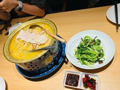 -关东小磨东北菜(上海长风大悦城店)