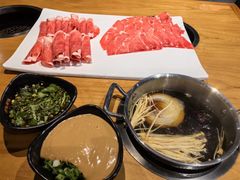 -呷哺呷哺(常营华联店)