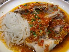 剁椒鱼头-费大厨辣椒炒肉(万家丽一店)