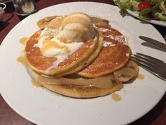 -Pancakes on the rocks(Darling Harbour)