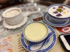 -广信牛奶甜品世家(台东店)