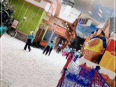 -长沙湘江冰雪世界