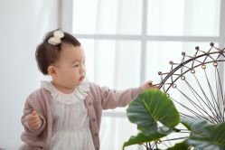 -亲吻宝贝儿童摄影