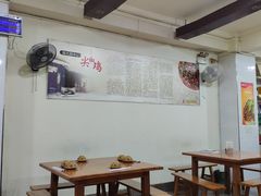 大堂-陈有良尖椒鸡(渝中旗舰店)