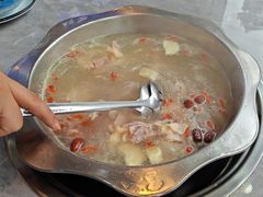-光头药膳鸡(莱茵小镇店)