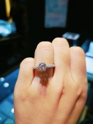 -潮宏基(大商新玛特店)