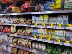-家乐福(四元桥购物中心店)