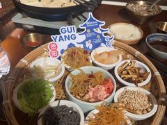 -包整·丝娃娃(甲秀楼景观店)