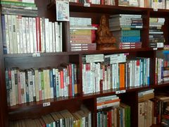 -武汉境自在書店