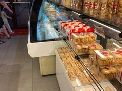 面包甜点陈列柜-金凤成祥(草桥店)