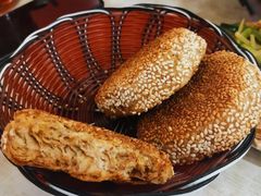 秘制烧饼-万红路羊汤烧饼店(将台路店)