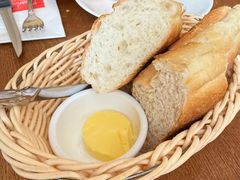 餐前法国面包及黄油-Entrecôte 法国牛扒馆(保利·时光里店)