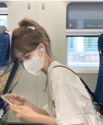 -东秀护肤造型