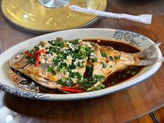 葱油鳊鱼-芦茨金富饭庄·25年老字号·专做稻草鸡