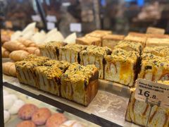 咸蛋黄肉松火腿吐司-Ole 面包房(华润万象城店)