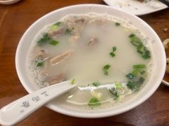 -三两春肚肺汤(崂山路店)
