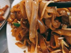 怀旧炒牛河-鹤睦鱼生·啫啫煲·海鲜(保利百合店)