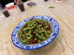 -江城燕子大排档(江汉路步行街店)